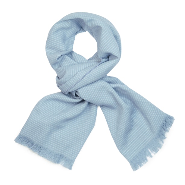 Brisa Linen Scarf - A lightweight and versatile linen scarf